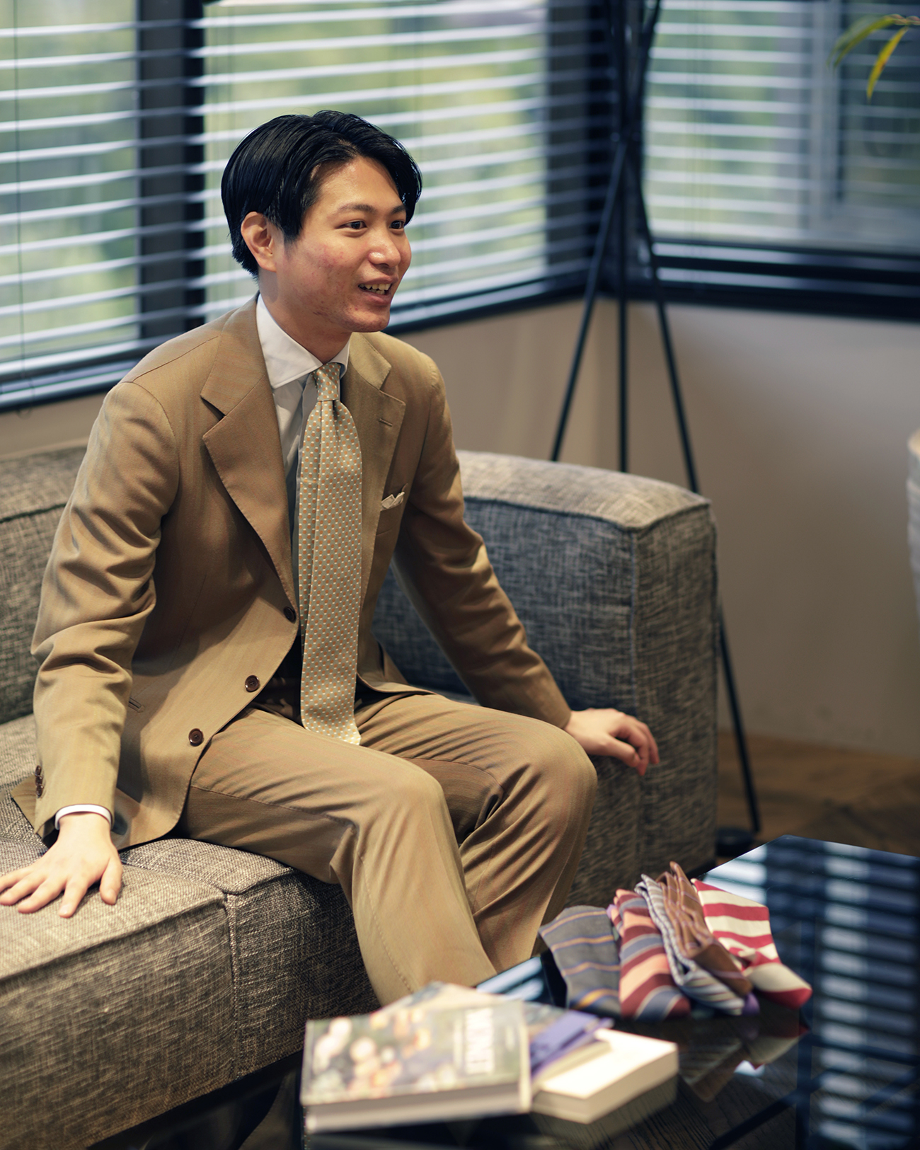 新品 UNITED TOKYO スーツ Sサイズ ネイビー ストライプ - スーツ